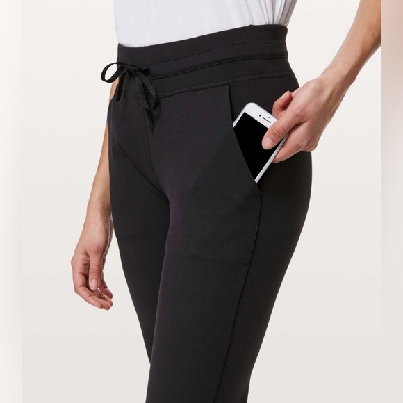 Lululemon Ready To Rulu Black Joggers - Picture 2 of 8